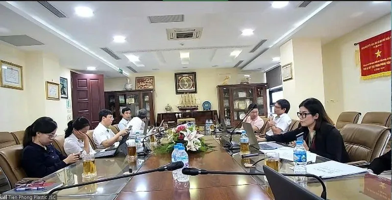 Leadership team meeting to review the diagnosis results